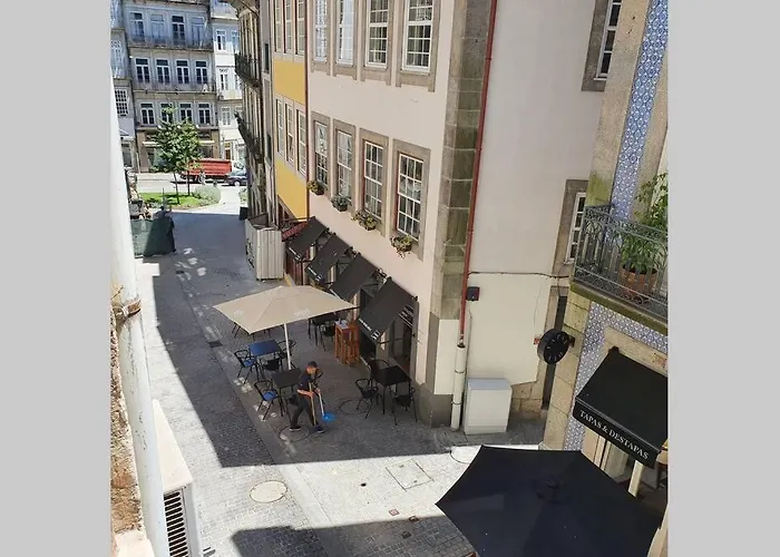 Charming Clerigos * Porto